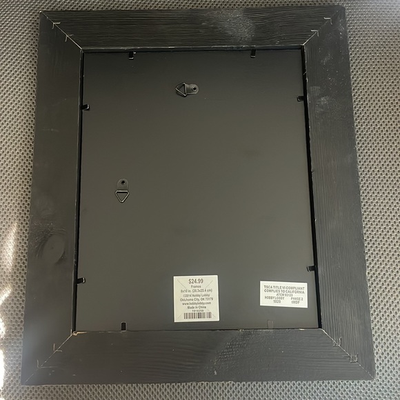 8x10 black farmhouse style frame - Picture 3 of 4